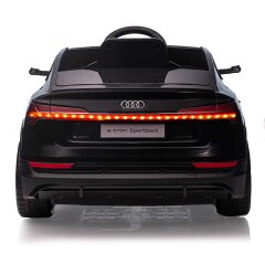 Ride-on Audi e-tron Sportback nero 12V 2,4GHz