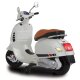 Ride-on Vespa GTS 125 bianco Li-Power 12.6