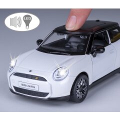 BMW Mini Cooper Diecast 1:28 white incl. Button cells