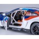BMW M4 GT3 Diecast 1:24 weiß inkl. Knopfzellen