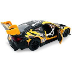 BMW M4 GT3 Diecast 1:24 amarillo incl. Pilas de botón