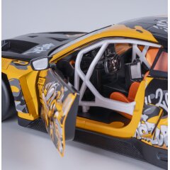 BMW M4 GT3 Diecast 1:24 gelb inkl. Knopfzellen