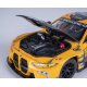 BMW M4 GT3 Diecast 1:24 gelb inkl. Knopfzellen