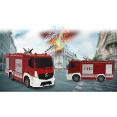 v&eacute;hicule de sapeurs-pompiers Mercedes-Benz Antos 1:26 2,4GHz avec Fonction de pulv&eacute;risation