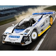 CaDA Mazda 787B 1:10 blanco Bricks