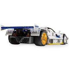 CaDA Mazda 787B 1:10 blanco Bricks