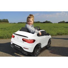 Ride-on Mercedes-AMG GLC 63 S Coup&eacute; wei&szlig; 12V