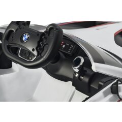 Ride-on BMW M6 GT3 blanco