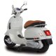 Ride-on Vespa GTS 125 blanc 12V